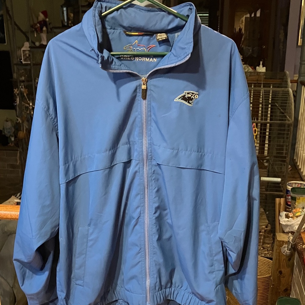 Greg Norman Collection Men's Windbreaker in Blue